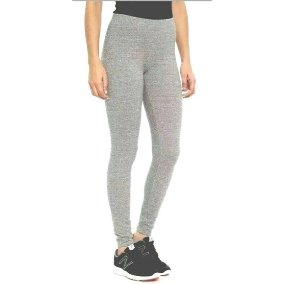 Kyodan ~Woman Sz TG/XL~ Light Gray Striped Print Yoga Active Capri Leggings NWOT - Picture 1 of 12